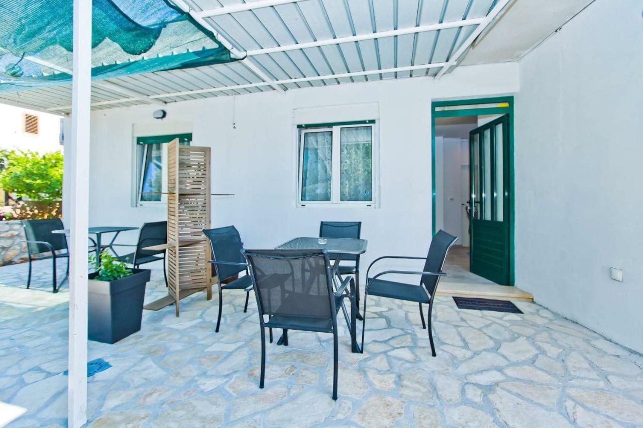 Apartments Magdalena Хвар Экстерьер фото